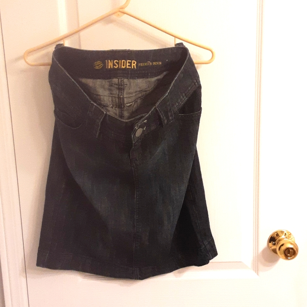 Denim skirt with belt loops and 2 front, 2 back pockets, size 7